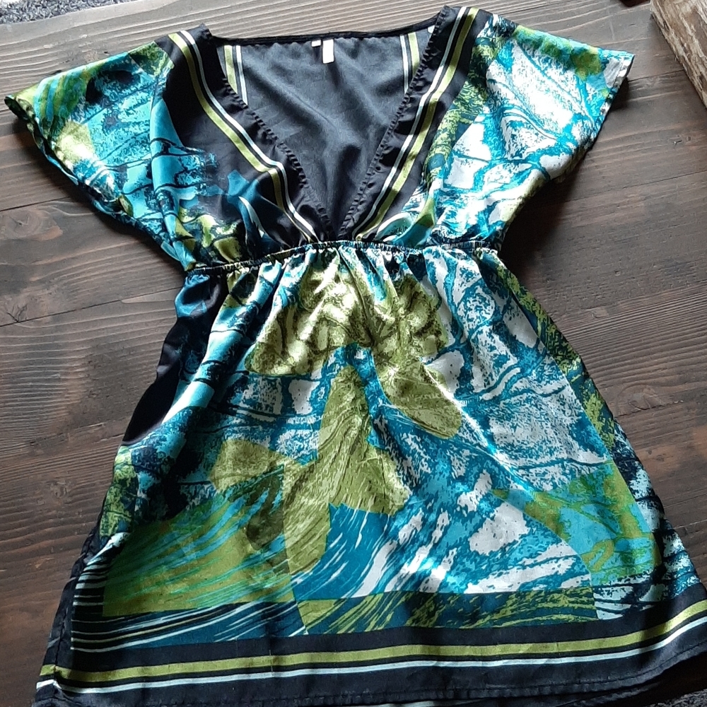 Fun blouse